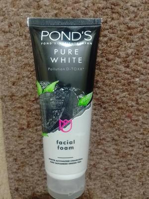 Ponds Charcoal Pure White Face Wash – 100g | Whitening & Brightening Deep Cleanser for All Skin Types