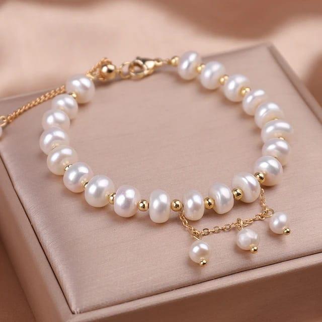 Pearl Beaded Bracelet – Adjustable & Elegant