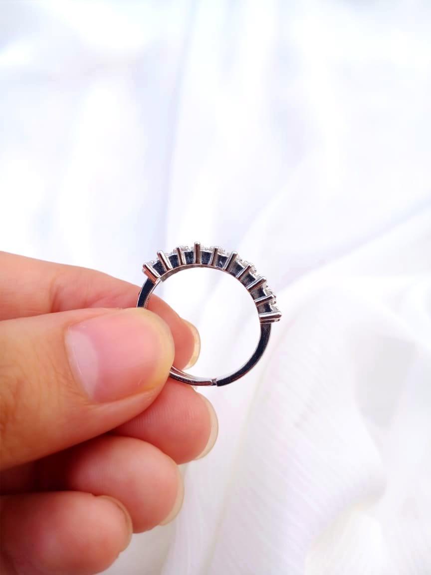 Elegant Silver Plated Crystal Adjustable Ring – Sparkling, Stylish & Unisex