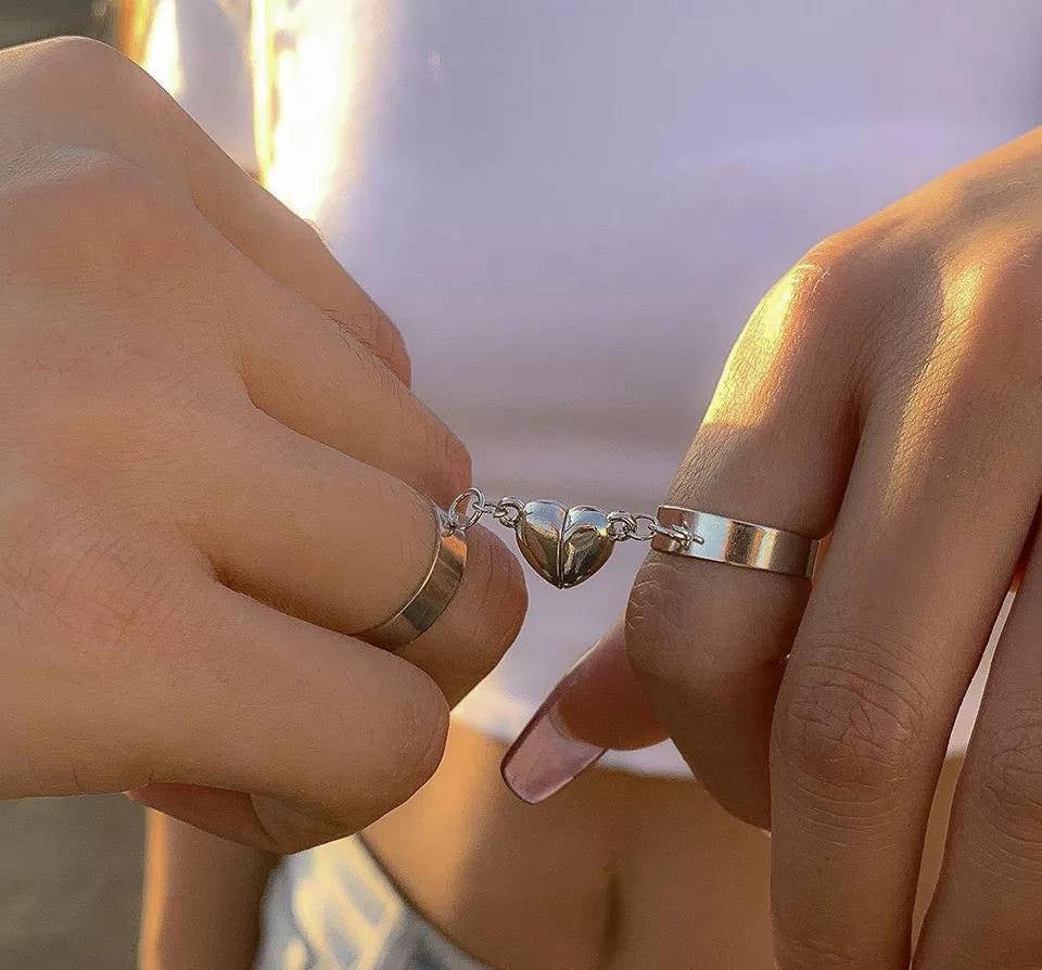 Trendy Magnetic Couple Heart Rings – Romantic, Stylish & Adjustable