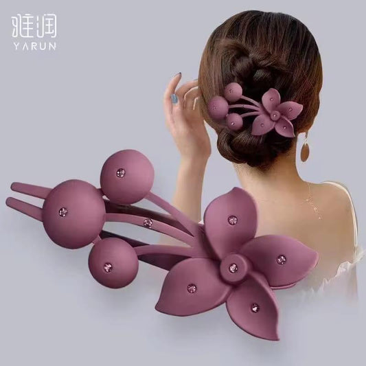 Flower Shaped Hair Clip – Cute, Stylish & Versatile