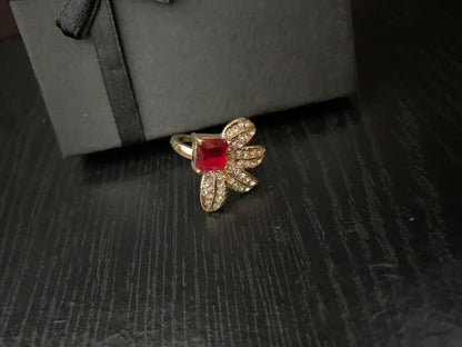 Retro Gold Plated Charm Ring – Timeless Beauty with a Vintage Touch